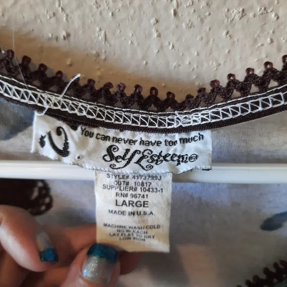 Girls size Large Short sleeve shirt. - Picture 3 of 3